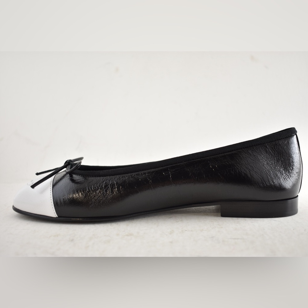 Chanel 26S Black White Crumpled Shiny Lambskin CC Bow Ballet Ballerina Flat 39 - Picture 13 of 16